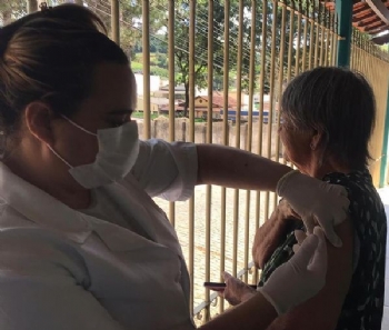Vacinação contra gripe atrasa por falta de remessas recebidas