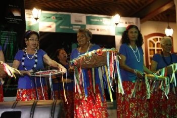 Meninas de Sinhá encanta o público no Festival de Inverno