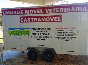 Castramóvel oferece castração gratuita de cães e gatos