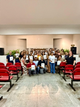 Prefeitura entrega títulos de REURB e garante segurança jurídica às famílias da Comunidade Boa Viagem
