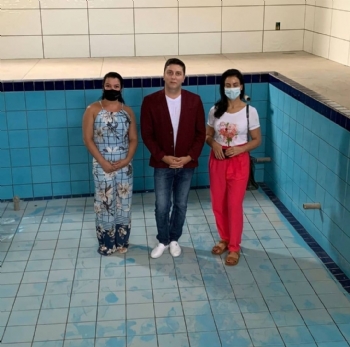 Construção de piscina para hidroterapia na escola de educação especial está em fase final