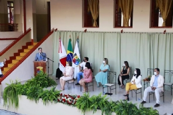 Solenidade inaugura reforma da Escola Severo Ribeiro