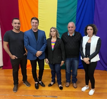 Prefeitura cria conselho para população LGBTQIA+