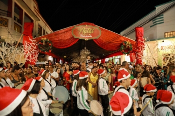 Natal Iluminado começa com programação diversa e encantadora