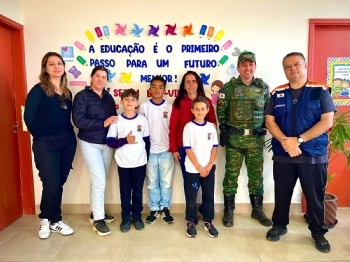 Alunos do Programa Jovens Mineiros Sustentáveis participam de palestra sobre fauna em Itapecerica