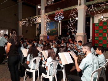 Natal Iluminado promove mais um fim de semana cultural em Itapecerica
